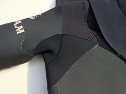 wetsuits repair 脇の下修理 5